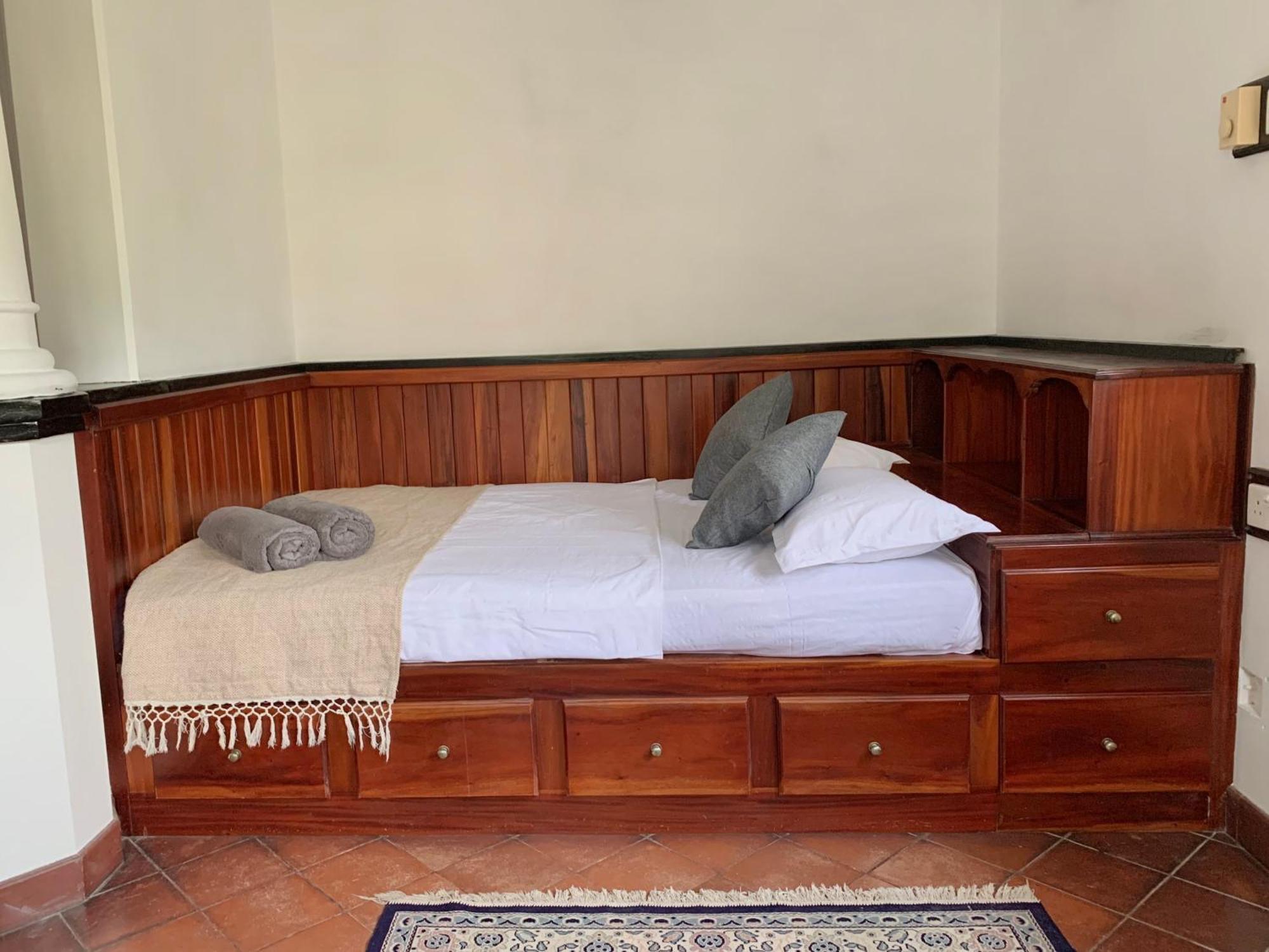 Blue Swan Inn Unawatuna Extérieur photo
