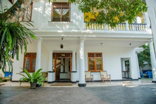 Blue Swan Inn Unawatuna Extérieur photo